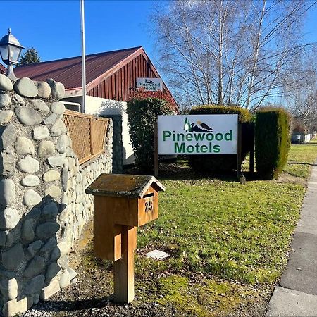 Pinewood Motels Fairlie Exterior photo