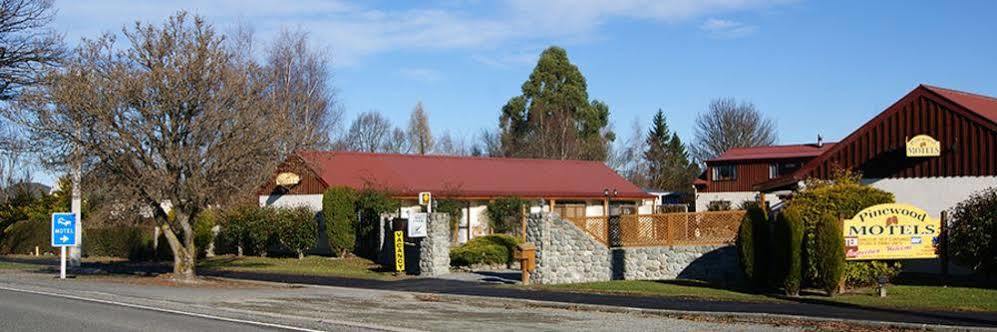 Pinewood Motels Fairlie Exterior photo